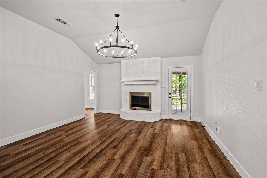 685 County Road 3673, Paradise, TX 76073