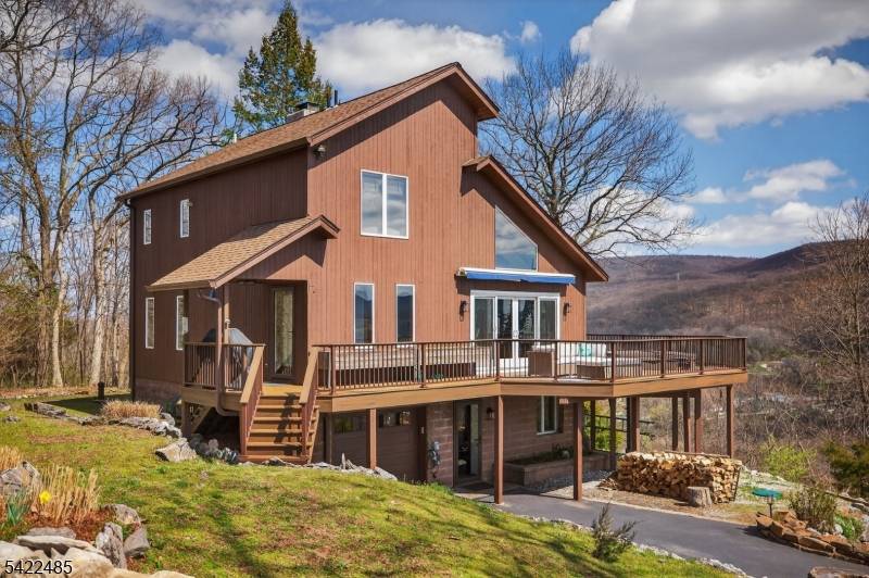 32 Evergreen Trl, Vernon Twp., NJ 07462