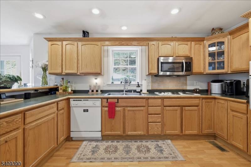 738 County Road 519, White Twp., NJ 07823