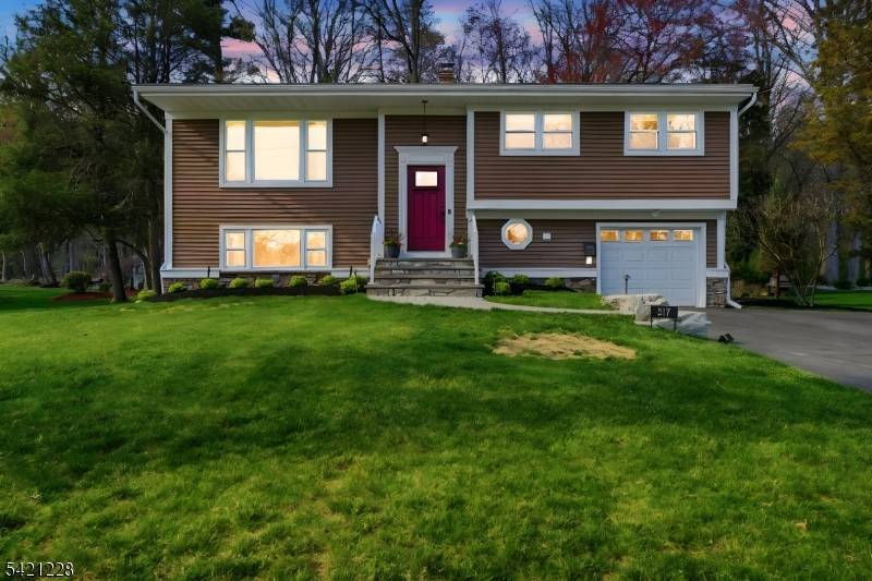 317 Rexland Dr, Boonton Town, NJ 07005