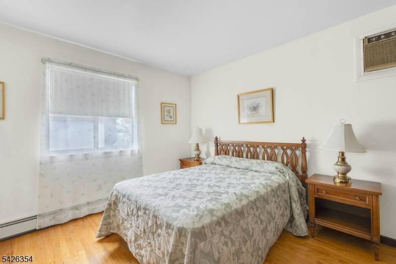 397 Davis Ave, Kearny Town, NJ 07032