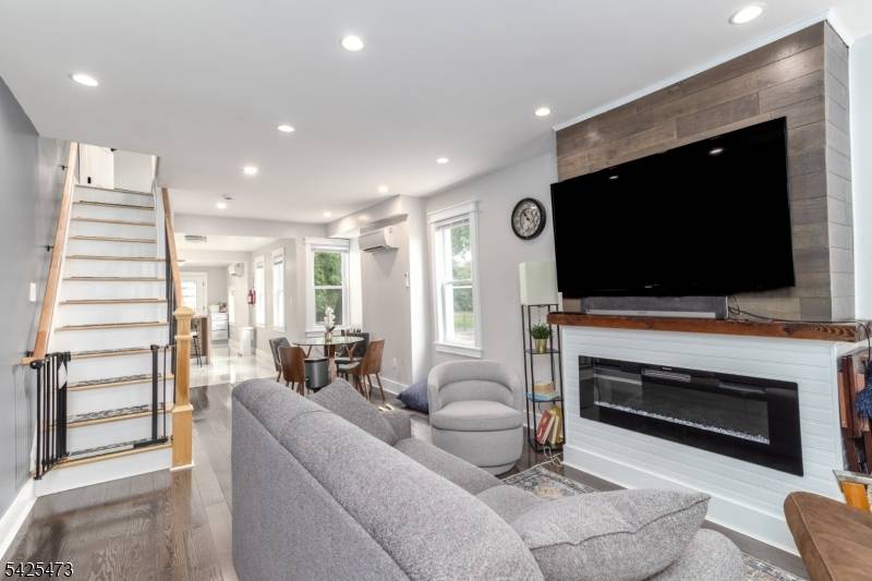 475 Locust Ave, Burlington City, NJ 08016