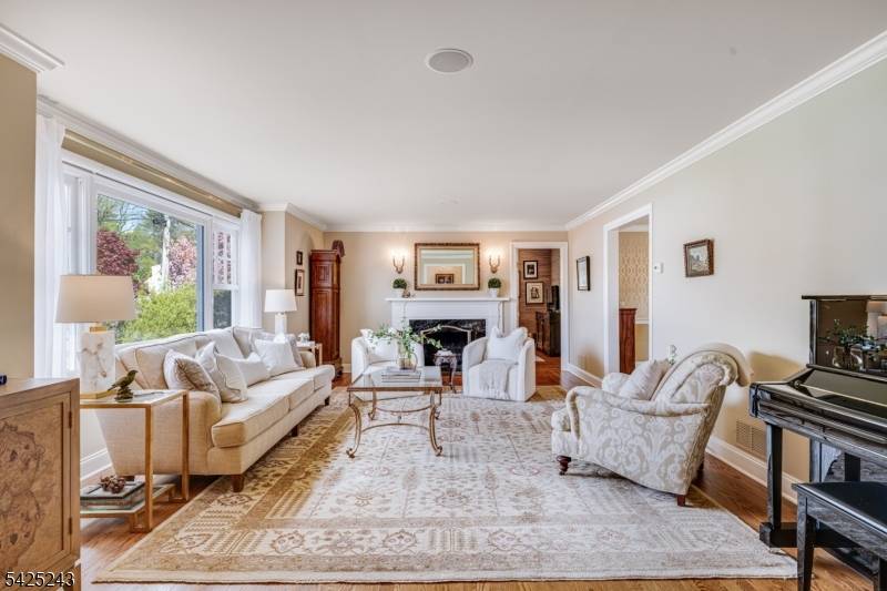 12 Hilltop Ter, Chatham Twp., NJ 07928