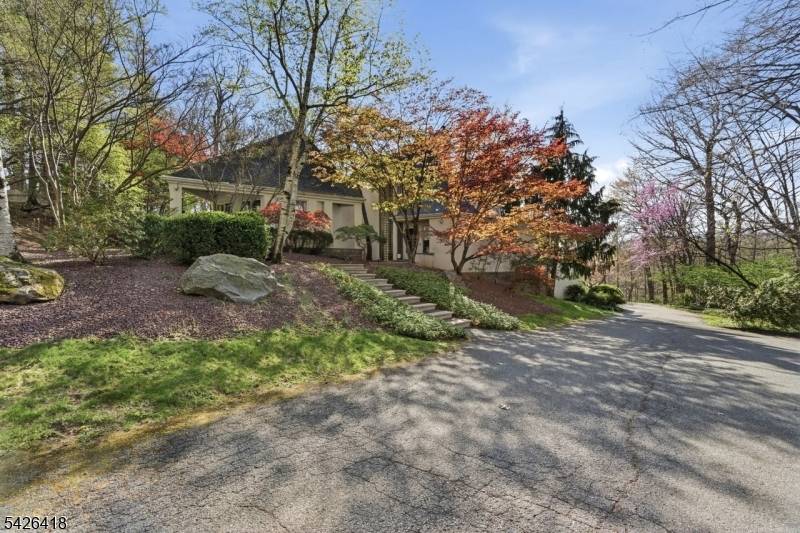 72 Washington Valley Rd, Morris Twp., NJ 07960