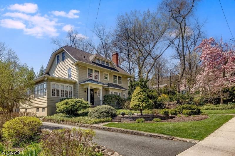 108 Durand Rd, Maplewood Twp., NJ 07040