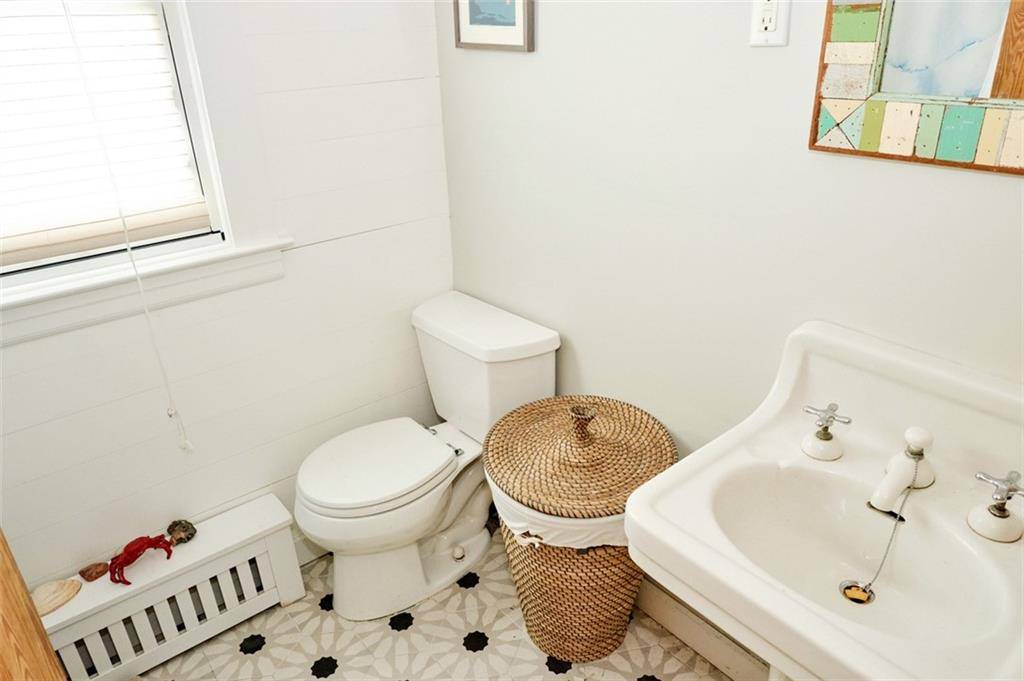 152 Beach 25th ST, Far Rockaway, NY 11691