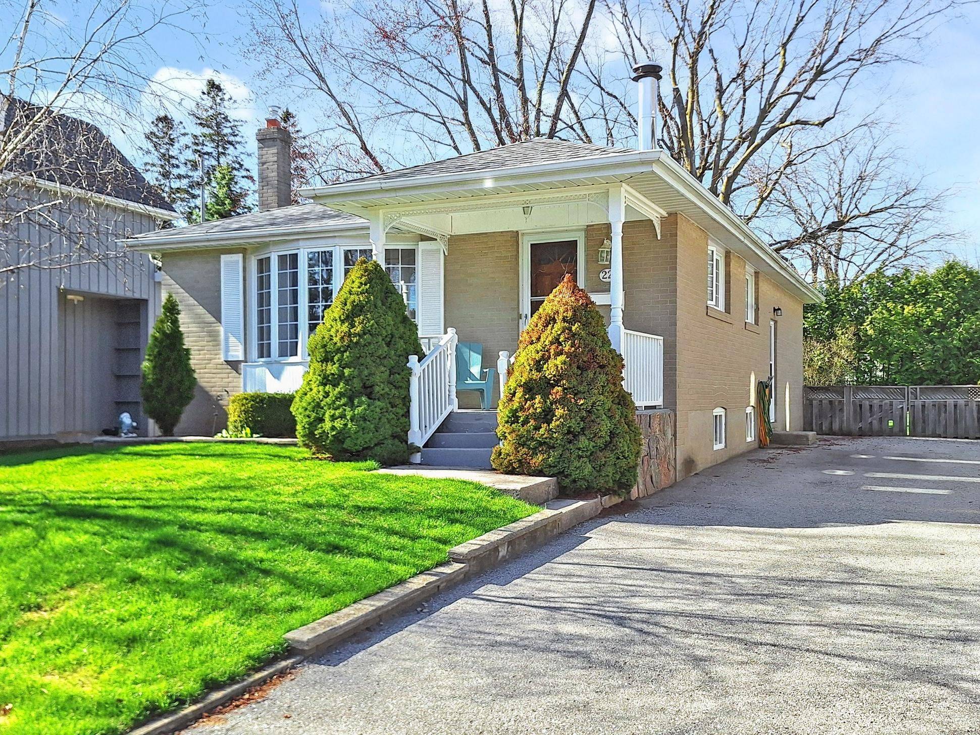 22 MARKHAM ST, Markham, ON L3P 2L3