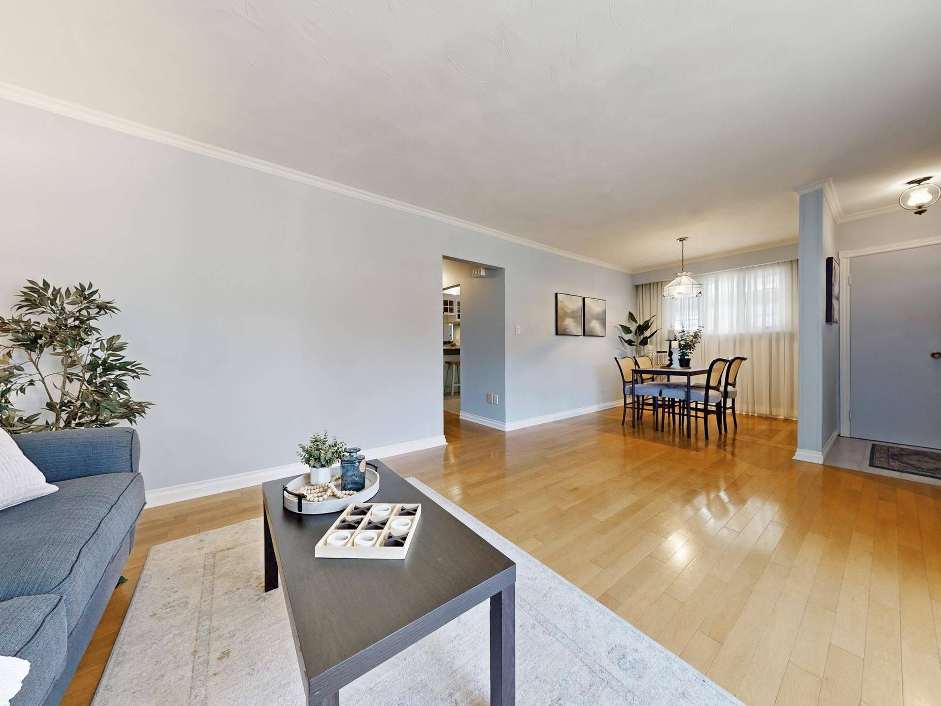 22 MARKHAM ST, Markham, ON L3P 2L3