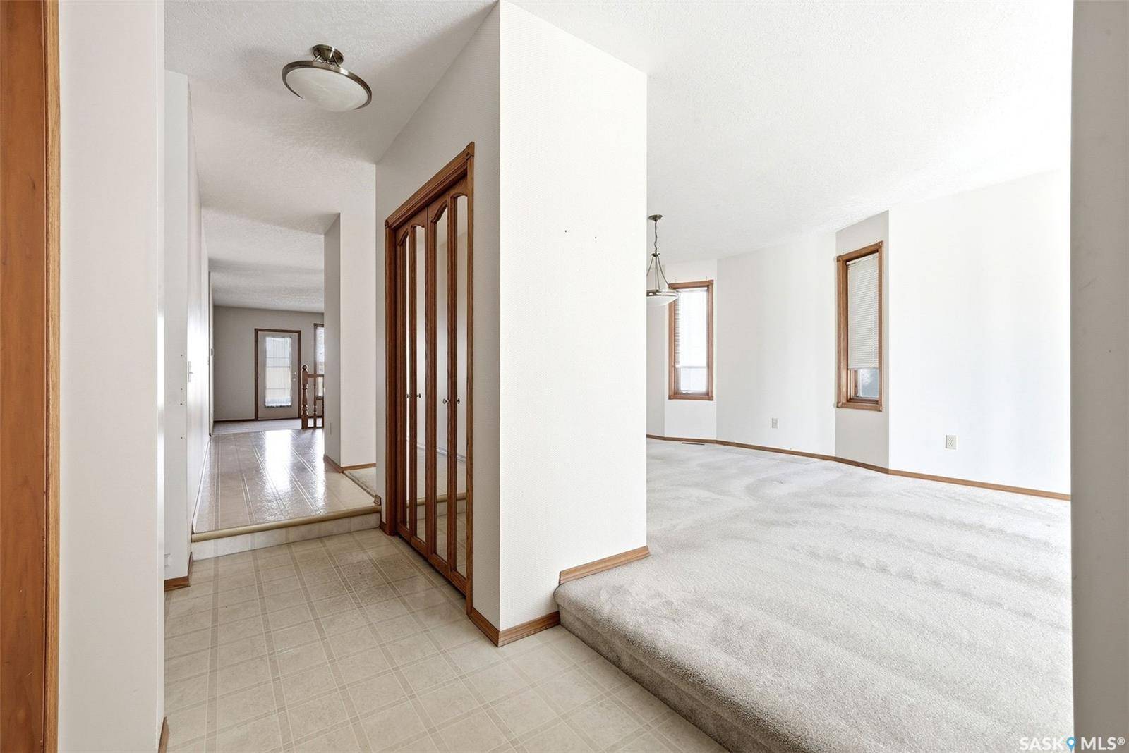 1083 Wascana HIGHLANDS, Regina, SK S4V 2K2