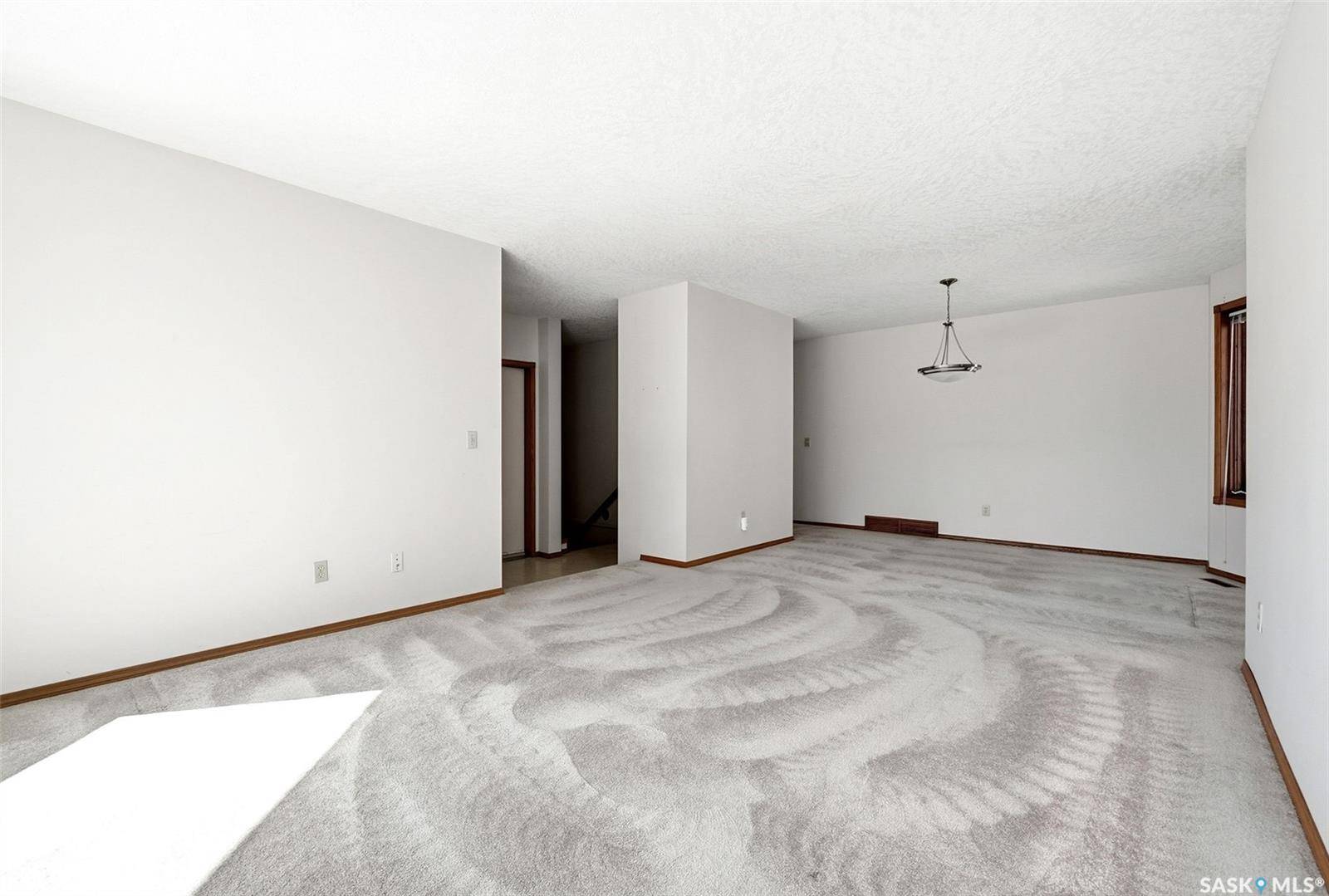 1083 Wascana HIGHLANDS, Regina, SK S4V 2K2