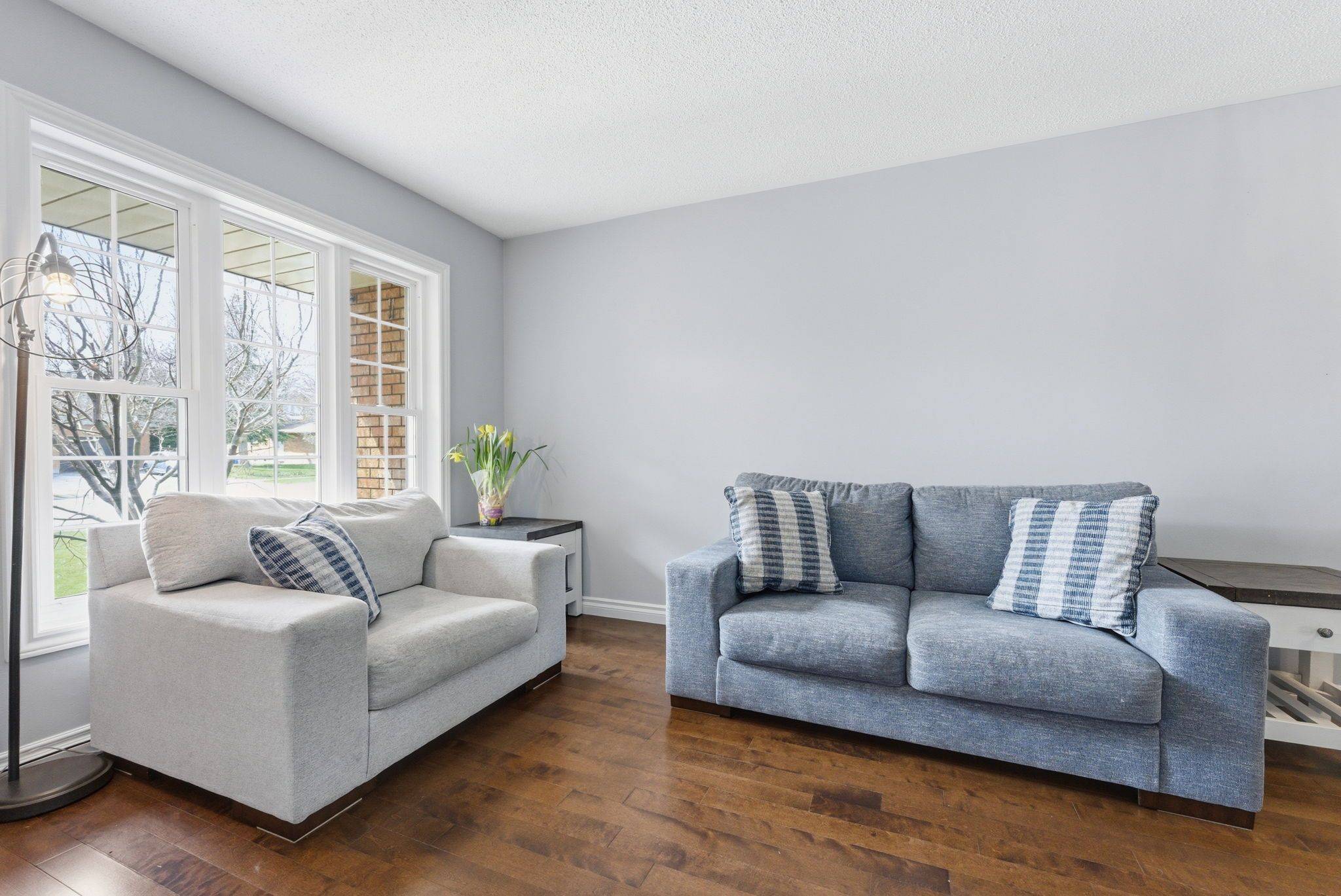 635 Amelia CRES, Burlington, ON L7L 6E6