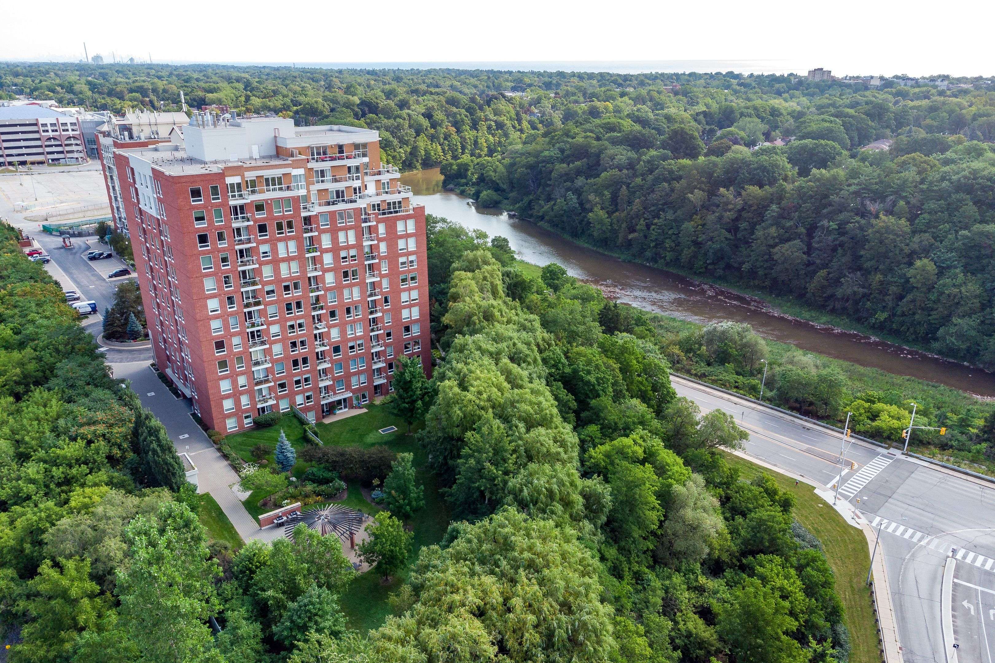 40 Old Mill RD #507, Oakville, ON L6J 7W2