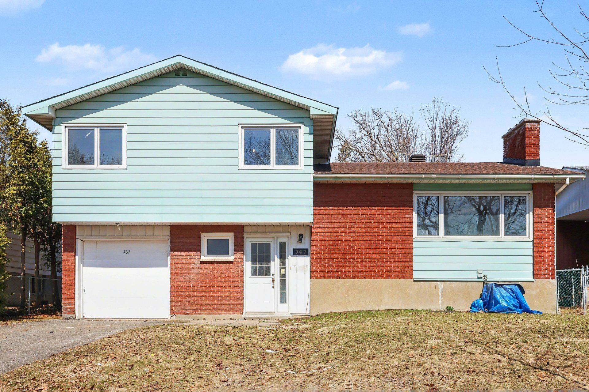 767 Cross AVE, Elmvale Acres And Area, ON K1G 3C9