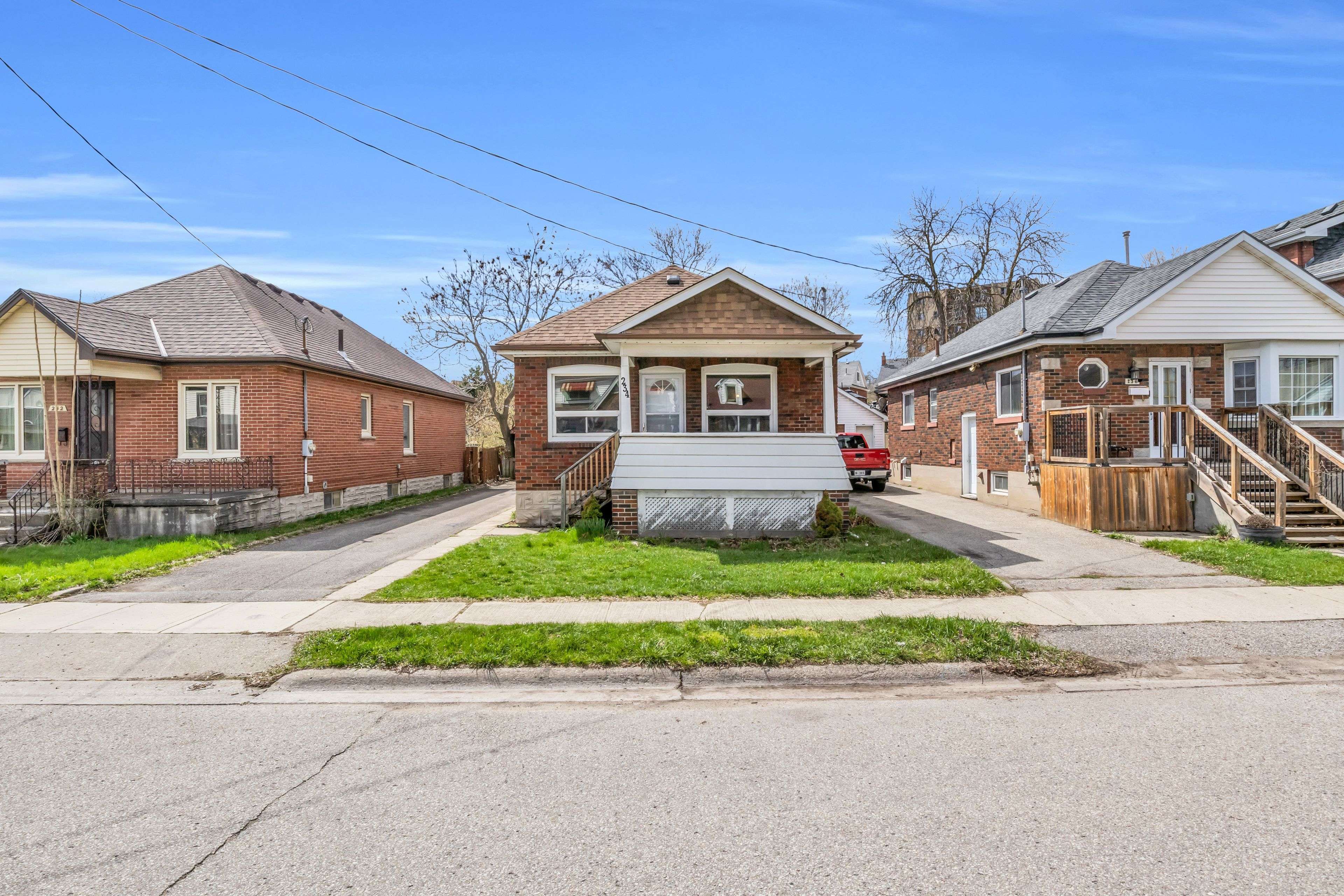 234 Clarence ST, Brant, ON N3R 3T5