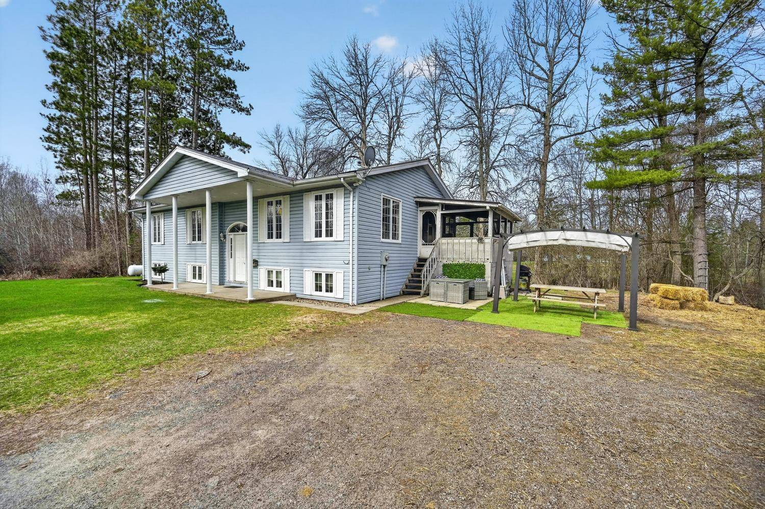 8100 Amelia ST, Augusta, ON K0G 1R0