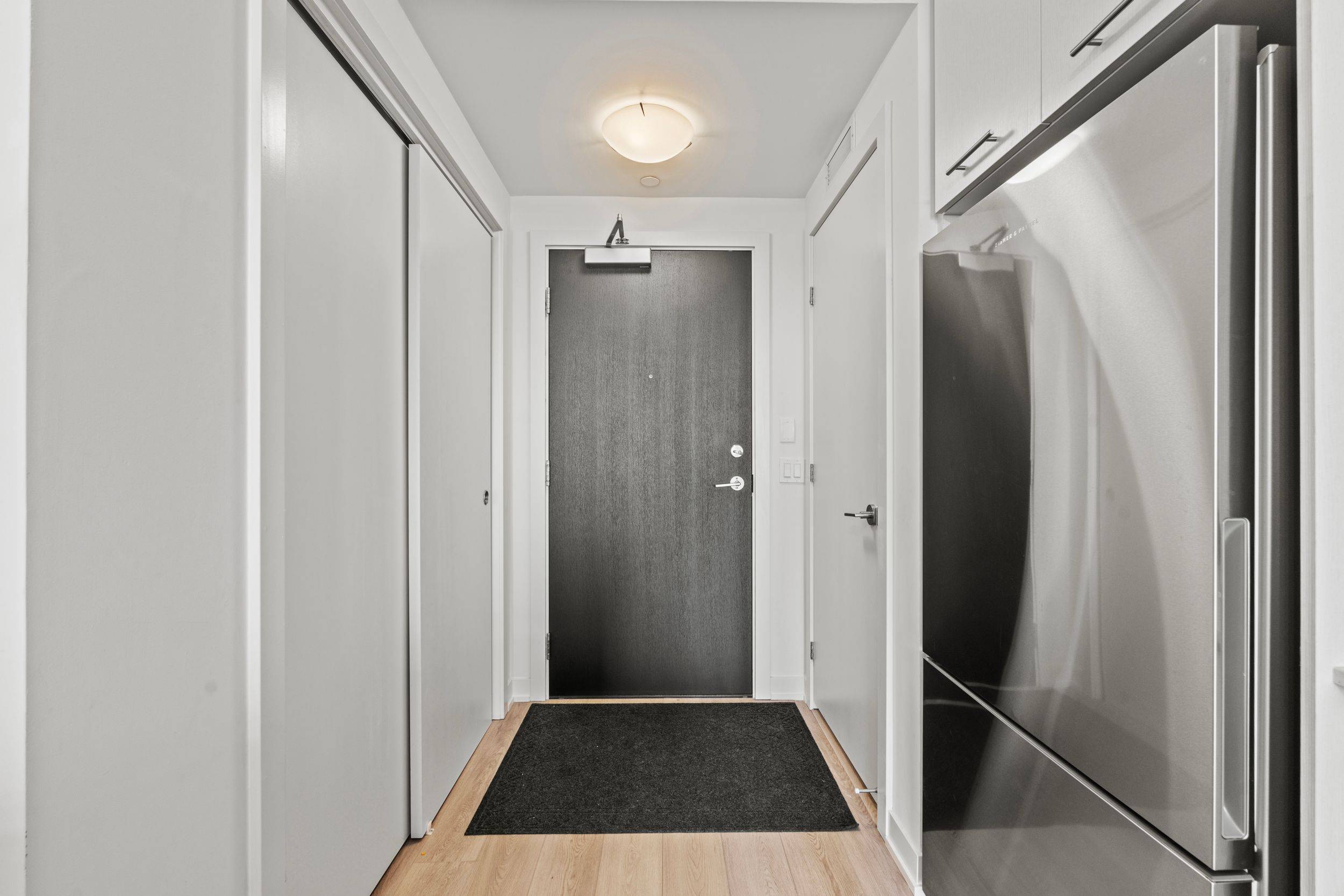 385 Winston RD #1110, Grimsby, ON L3M 4E8