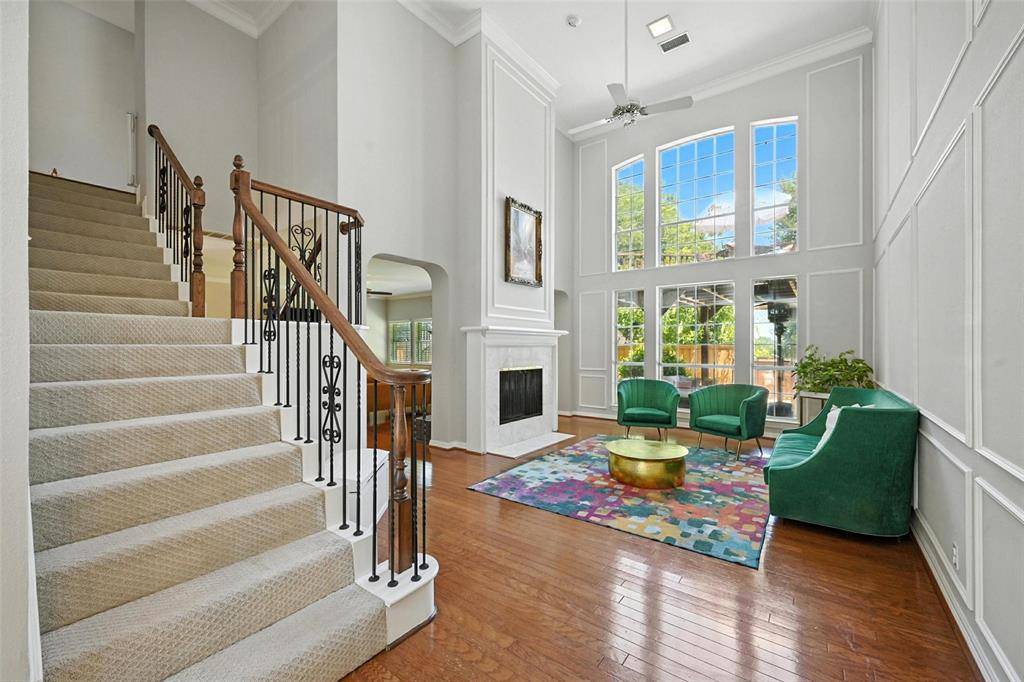 913 Hills Creek Drive, Mckinney, TX 75072