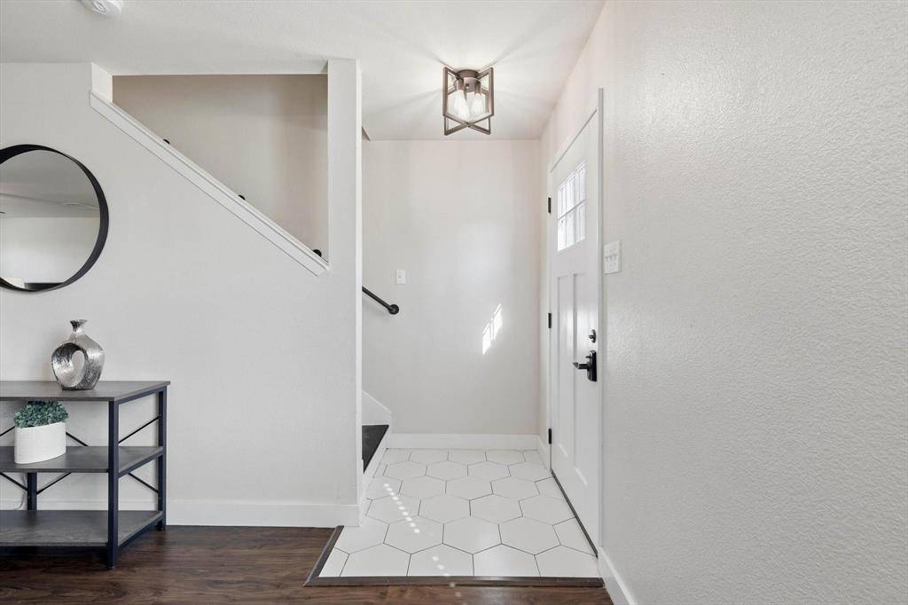 1801 Kittredge Way, Fort Worth, TX 76247