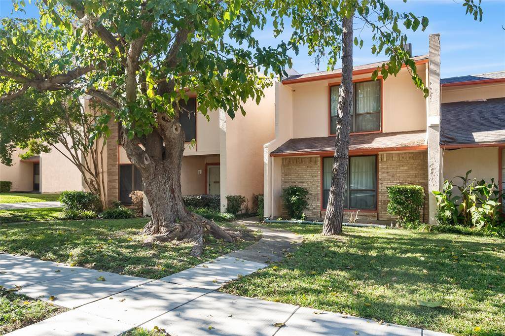 427 Arborview Drive, Garland, TX 75043