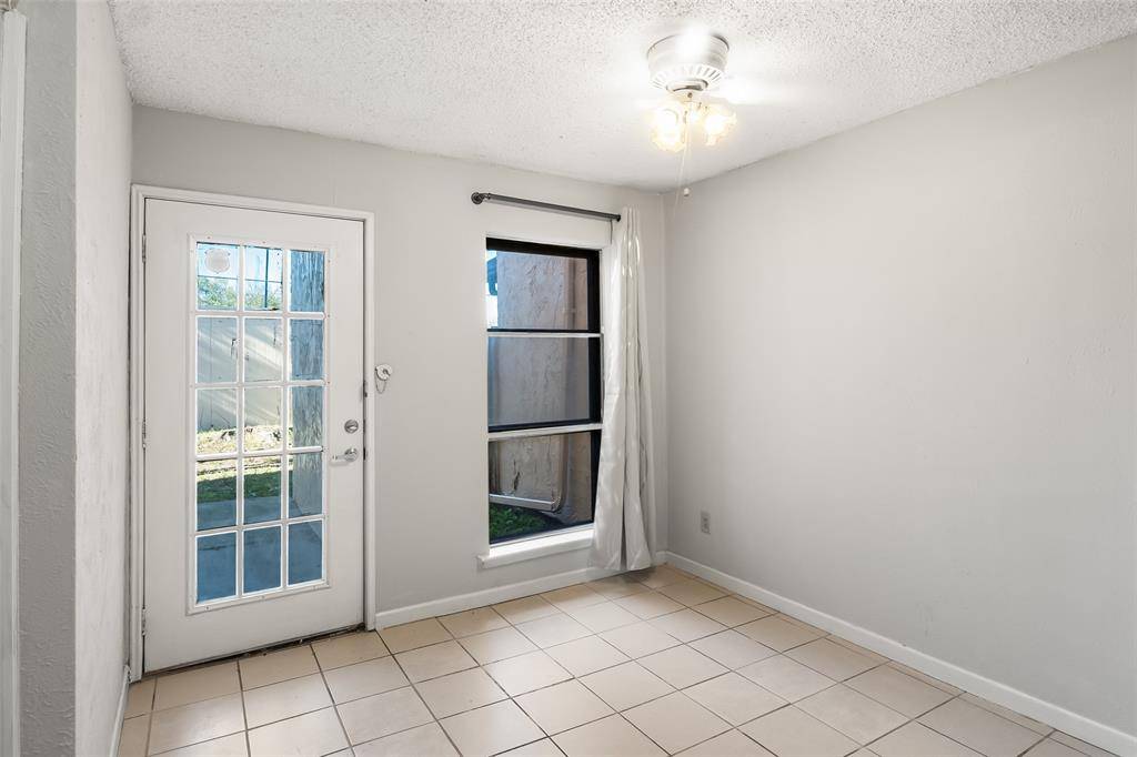 427 Arborview Drive, Garland, TX 75043