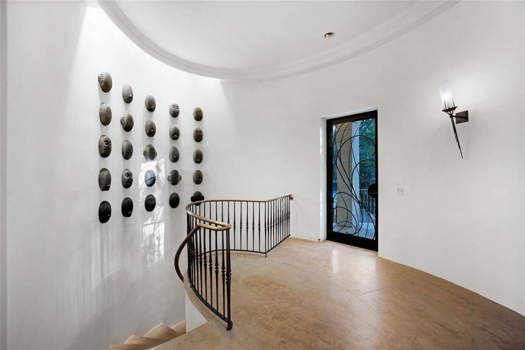 3901 Turtle Creek Boulevard, Residence 7, Dallas, TX 75219