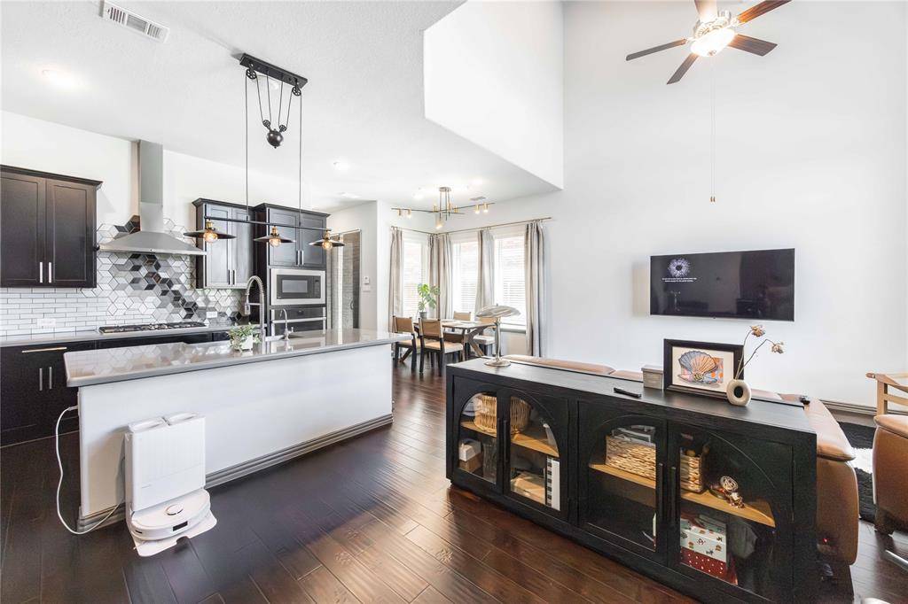 1614 Cherokee Rose Trail, Garland, TX 75042