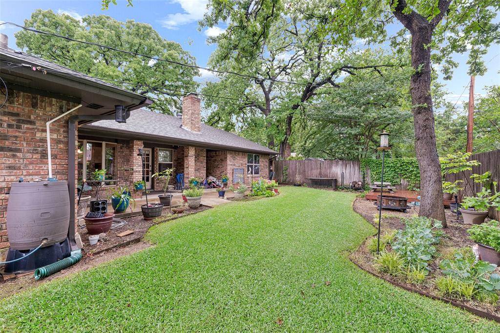 5707 Trail Crest Drive, Arlington, TX 76017