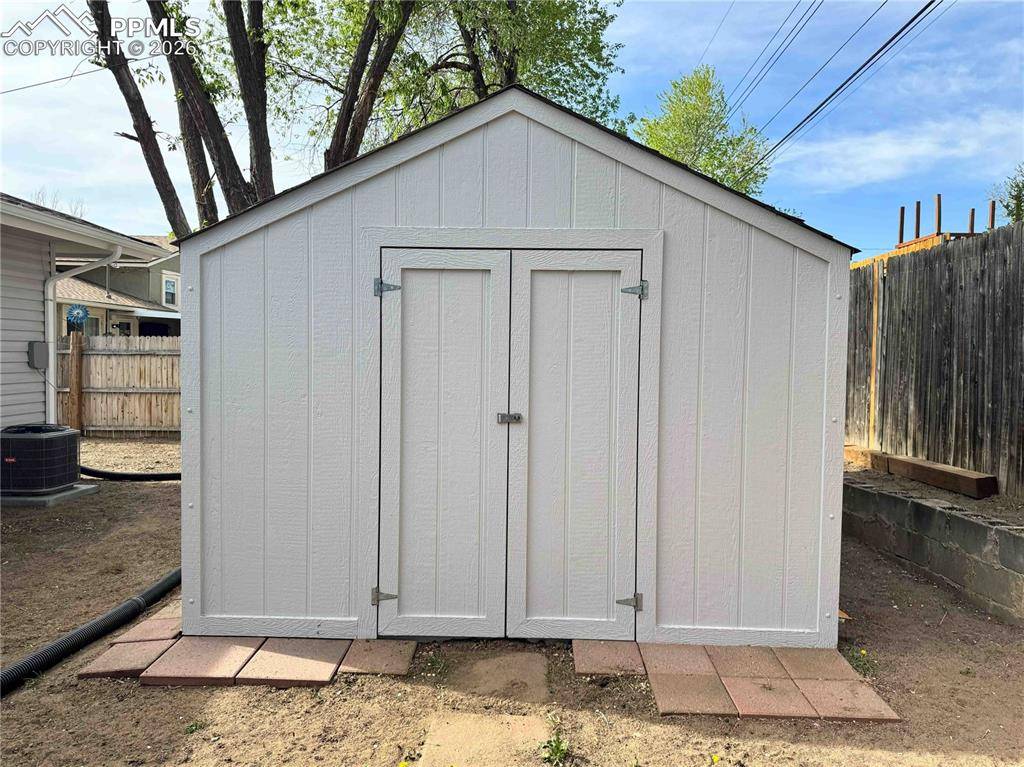 702 Zion DR, Colorado Springs, CO 80910