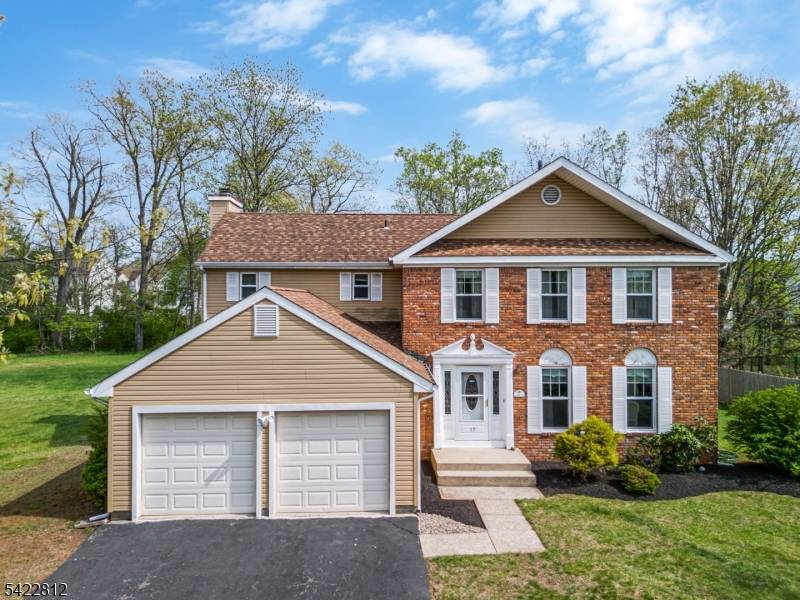 17 Denbigh Dr, Franklin Twp., NJ 08873