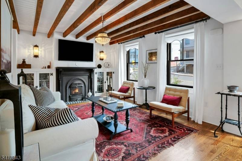 99 Macculloch Ave, Morristown Town, NJ 07960