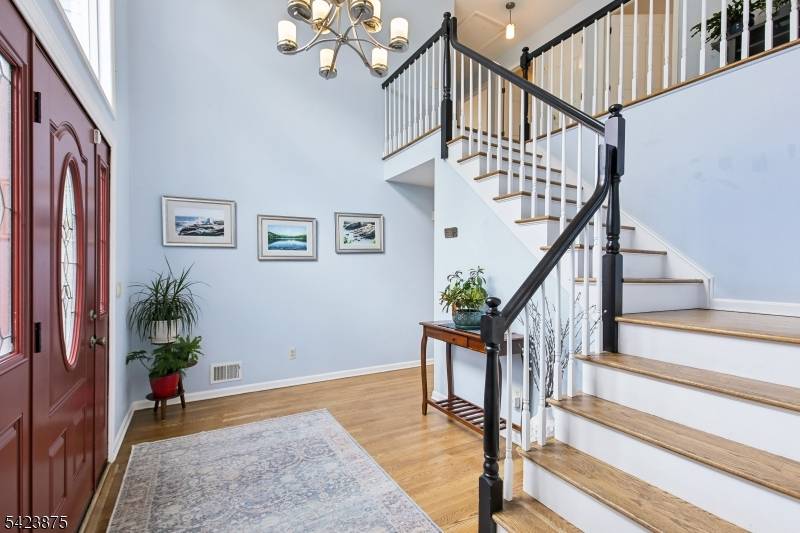 7 Blazure Dr, Bernardsville Boro, NJ 07924