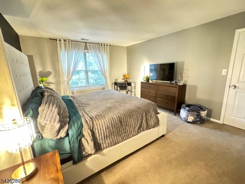 322 Stratford Pl #322, Bridgewater Twp., NJ 08805