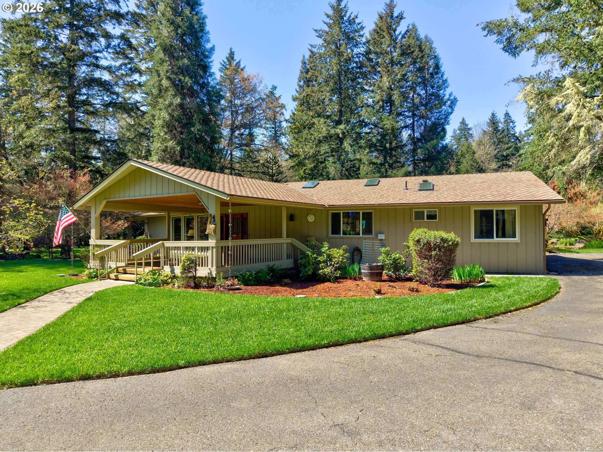 738 ELGAROSE RD, Roseburg, OR 97471