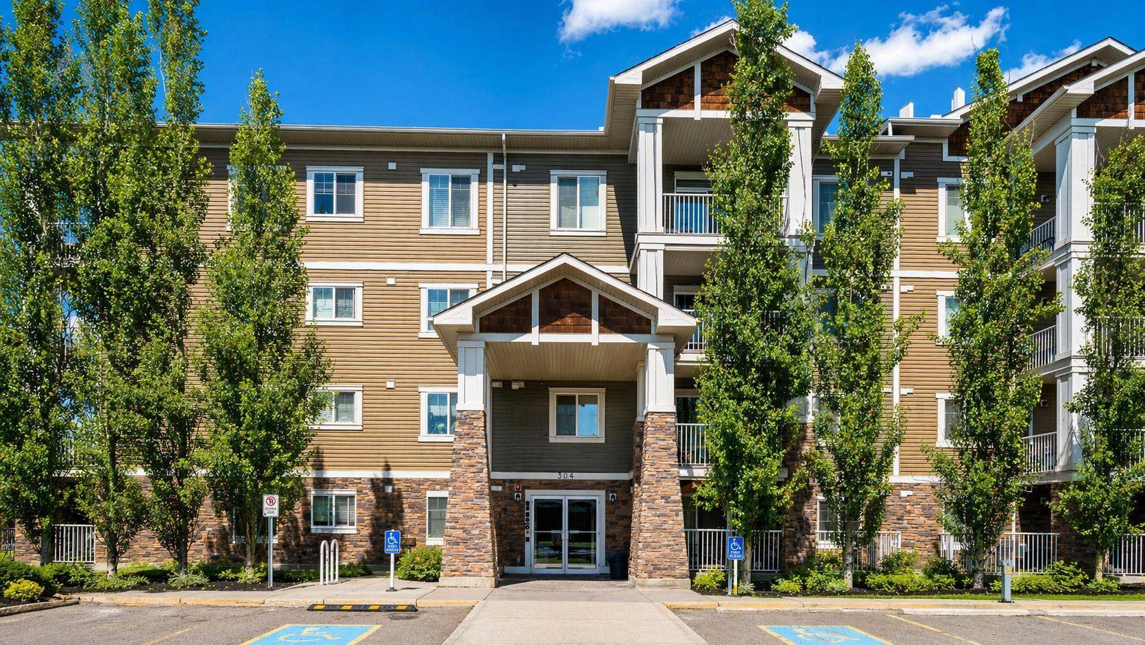 304 Cranberry PARK SE #412, Calgary, AB T3M 1W2