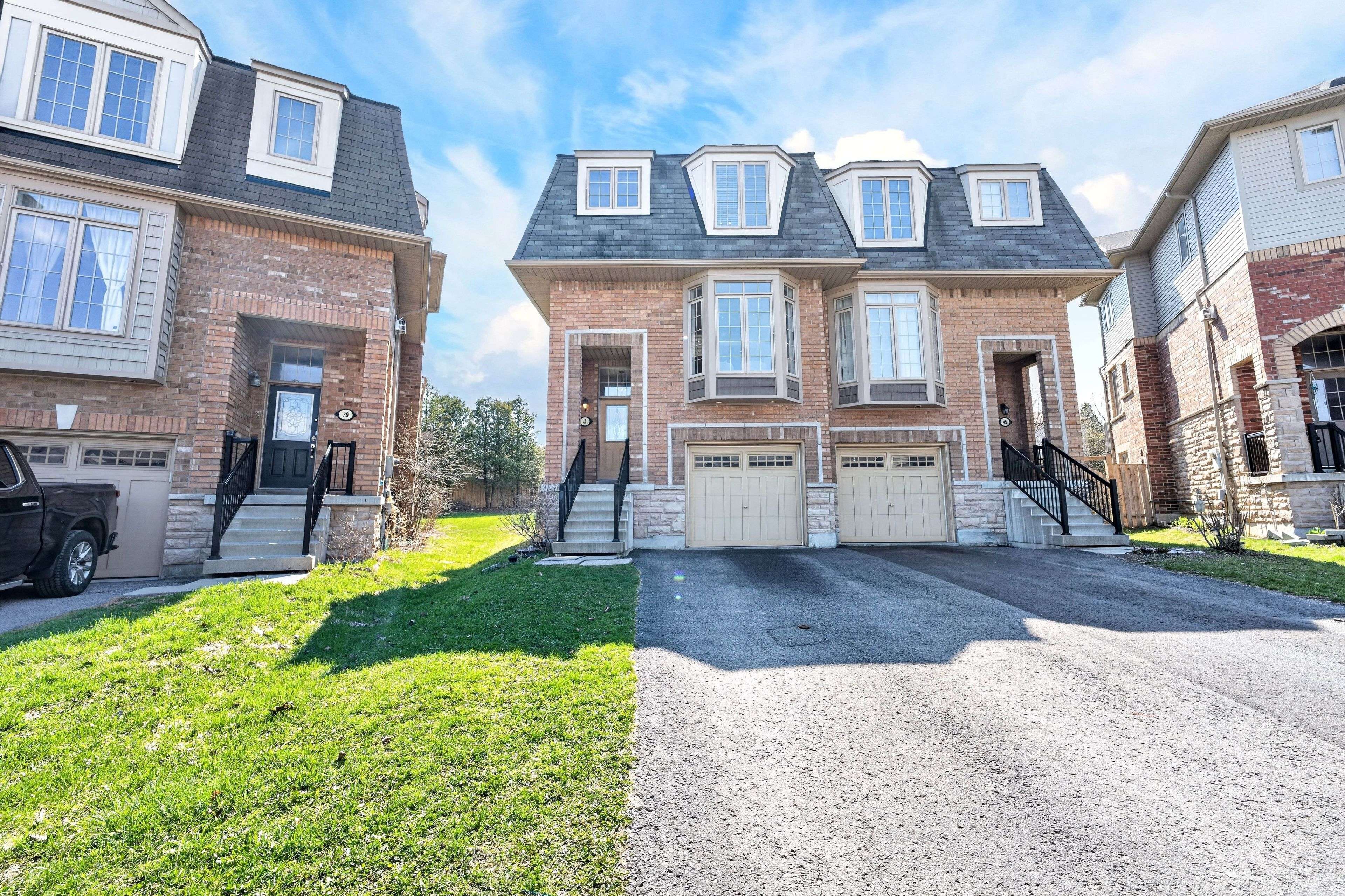 41 Horton ST, Ajax, ON L1Z 1E3