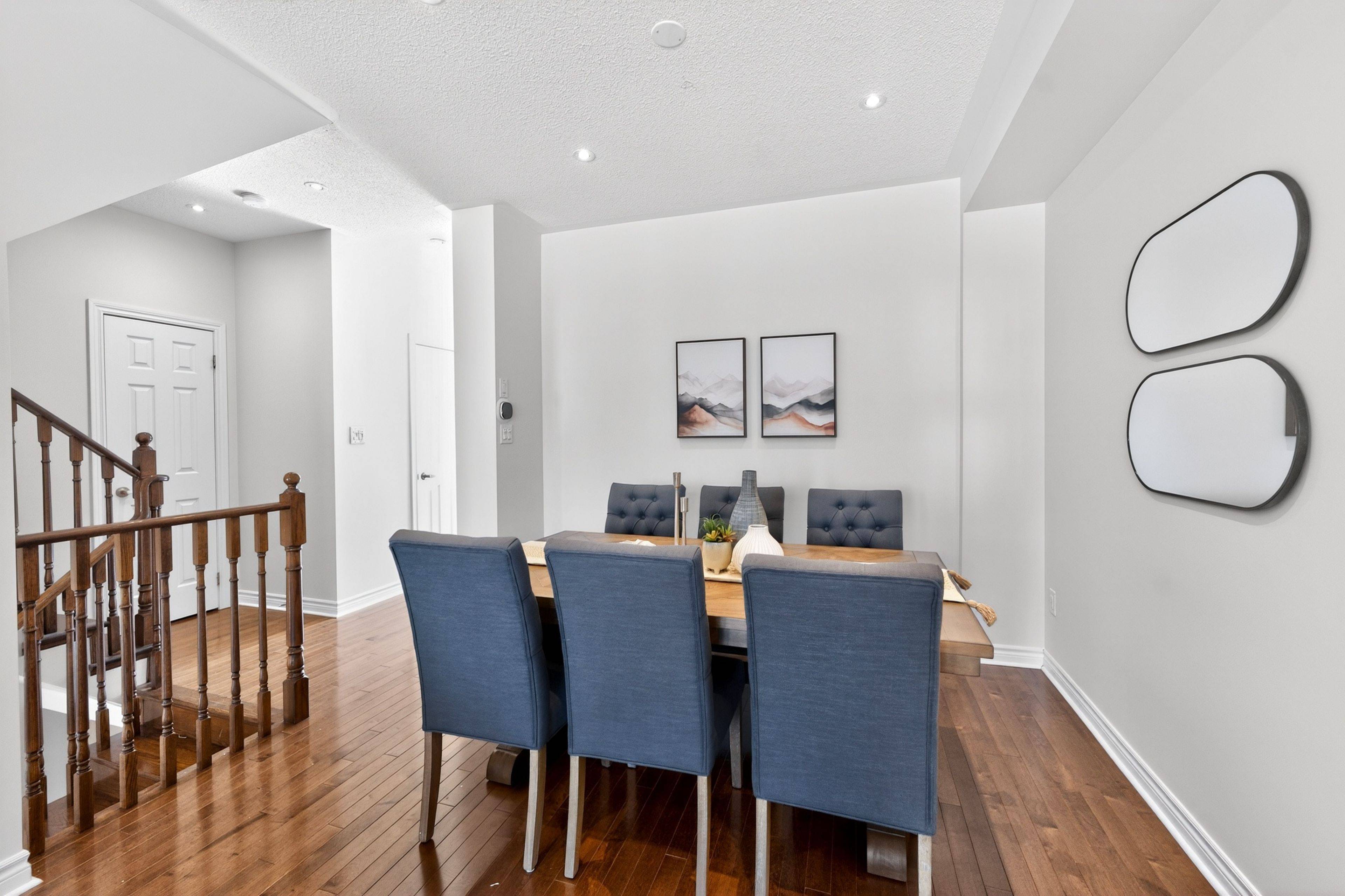 41 Horton ST, Ajax, ON L1Z 1E3