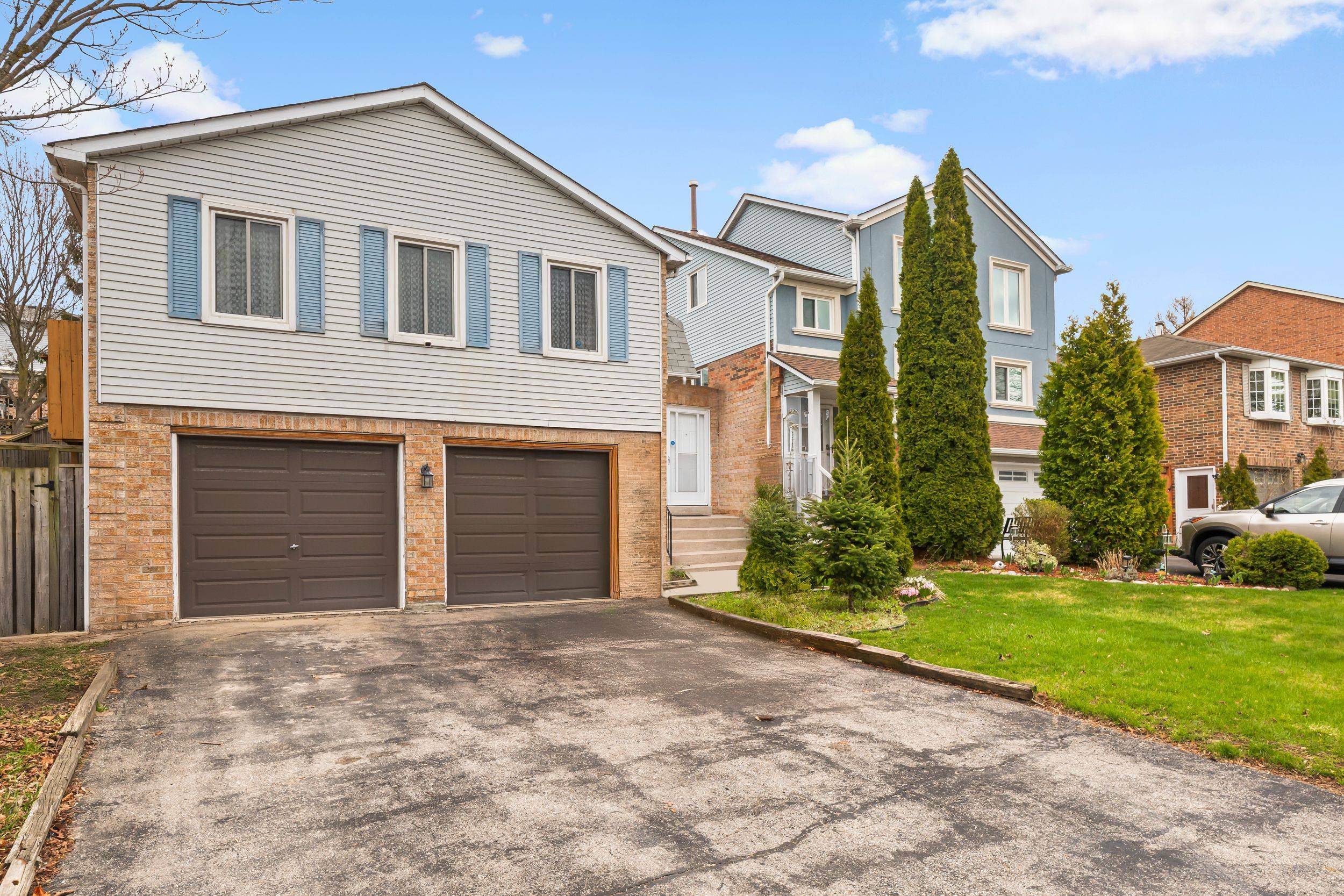 21 Wright CRES, Ajax, ON L1S 6S8