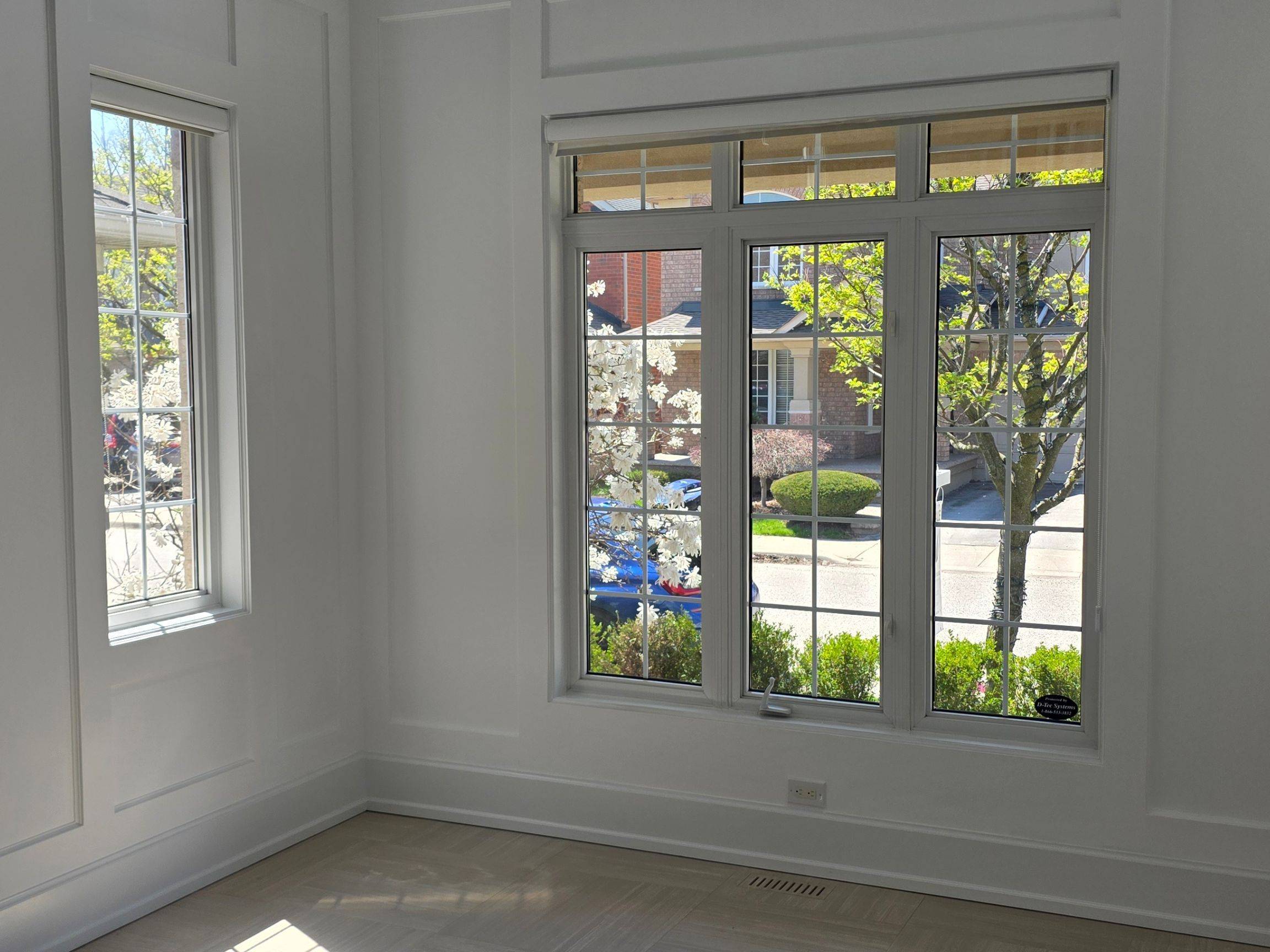 2096 Newell CRES, Burlington, ON L7L 7C2