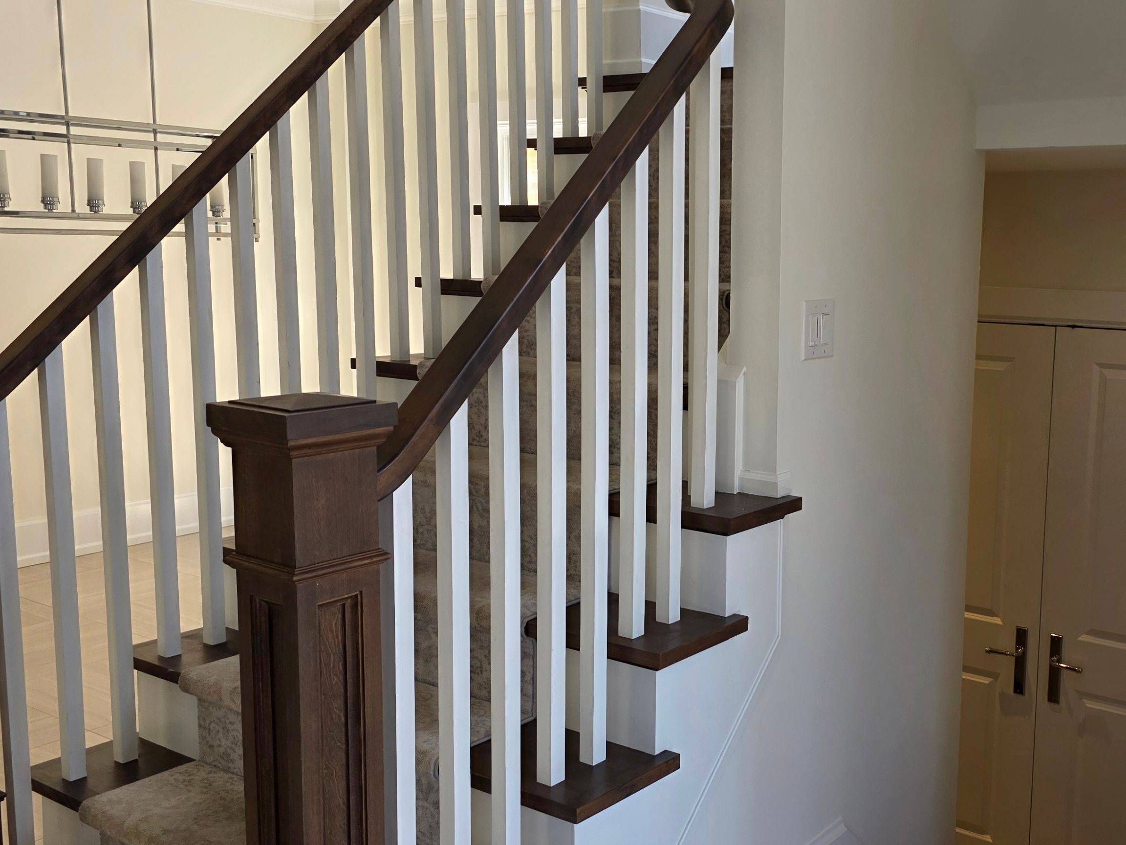 2096 Newell CRES, Burlington, ON L7L 7C2