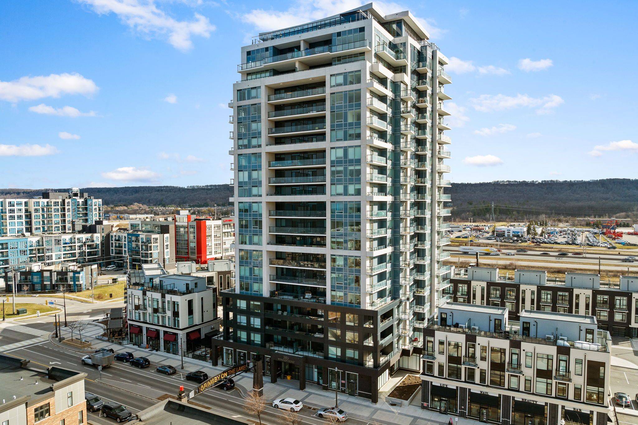 385 Winston RD #Unit 501, Grimsby, ON L3M 4E8