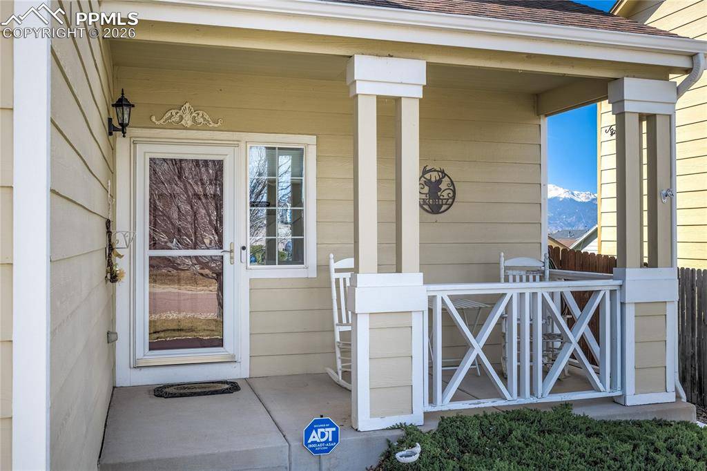 1958 Tee Post LN, Colorado Springs, CO 80951