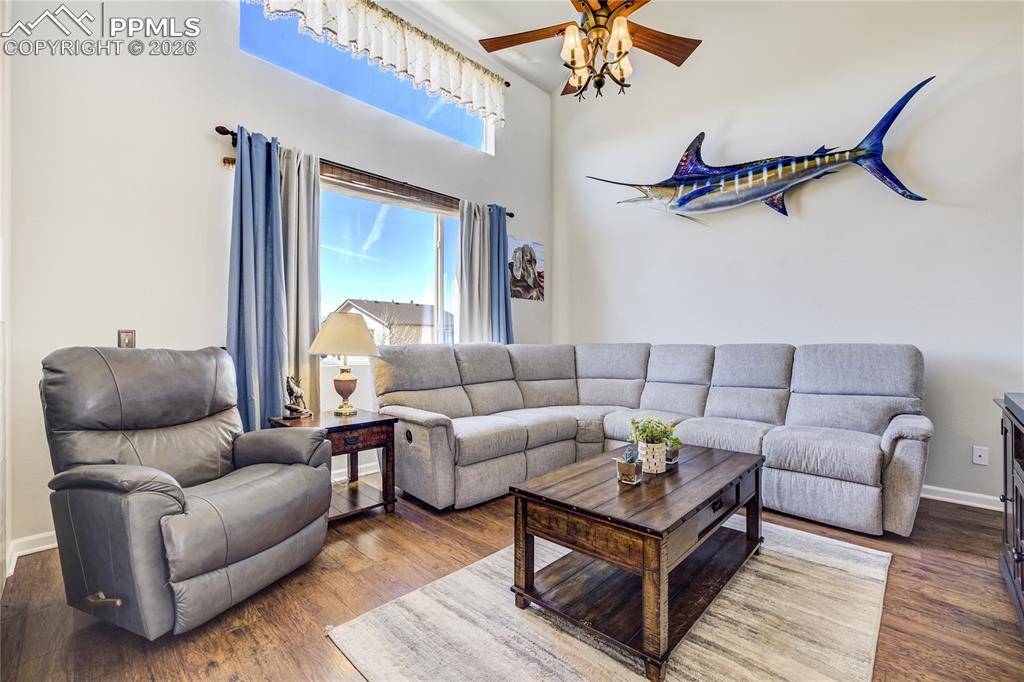 1958 Tee Post LN, Colorado Springs, CO 80951