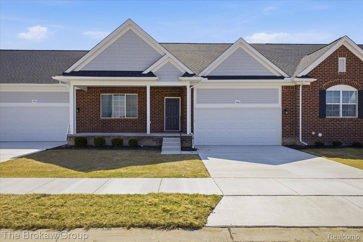 1468 Lincoln ST, Lapeer, MI 48446