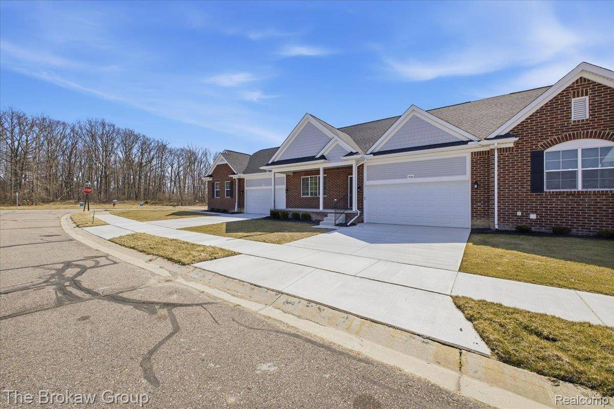 1468 Lincoln ST, Lapeer, MI 48446