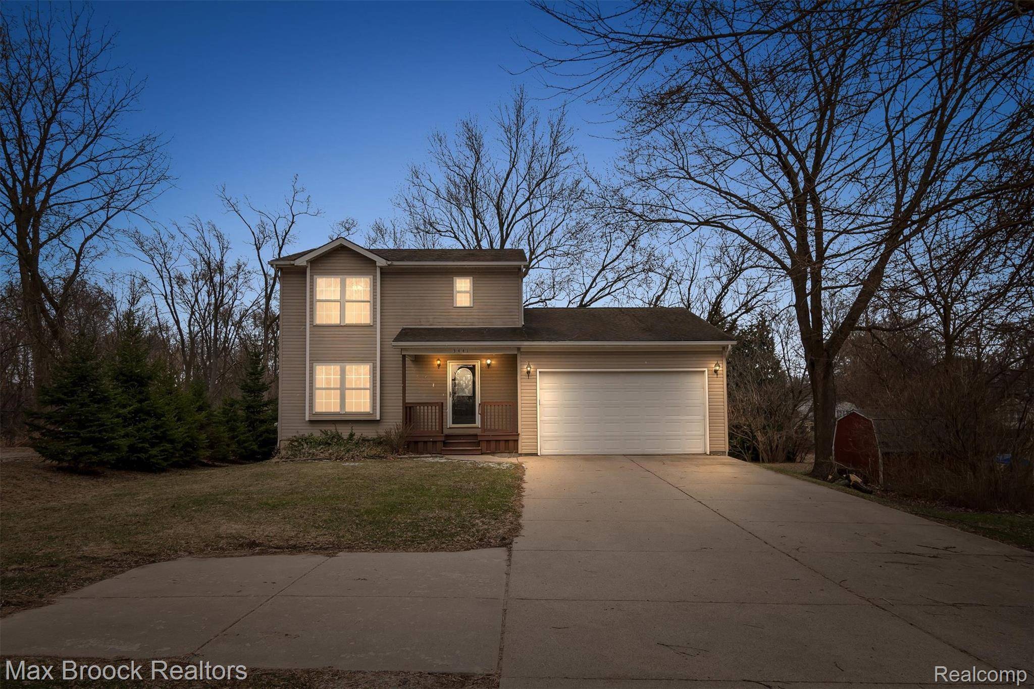 3441 W Auburn RD, Rochester Hills, MI 48309