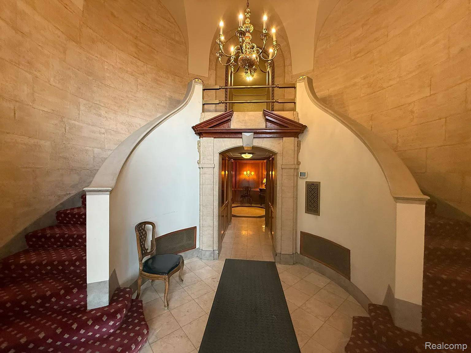 8162 E Jefferson AVE #M-B, Detroit, MI 48214