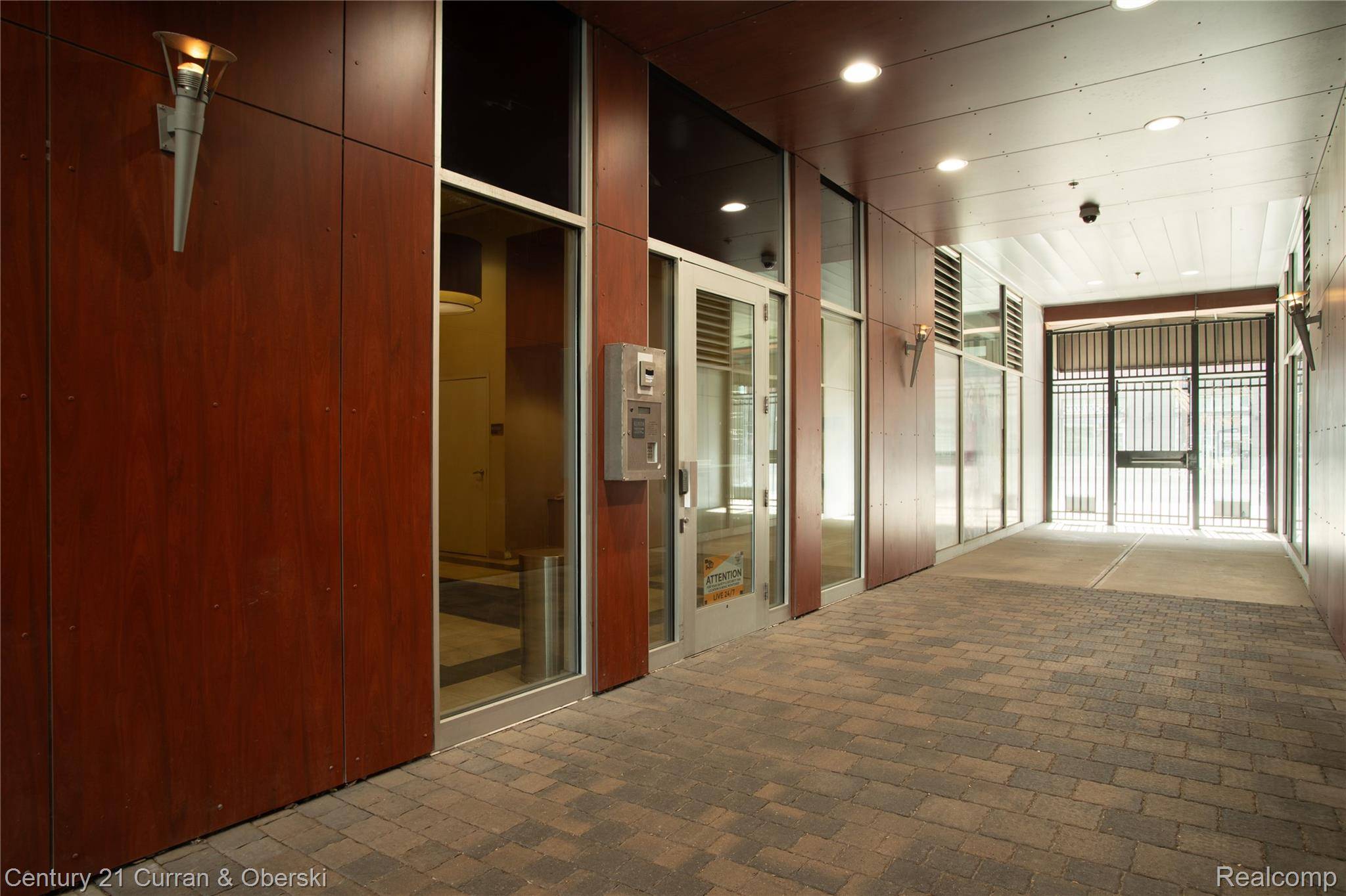 3670 Woodward AVE #303, Detroit, MI 48201