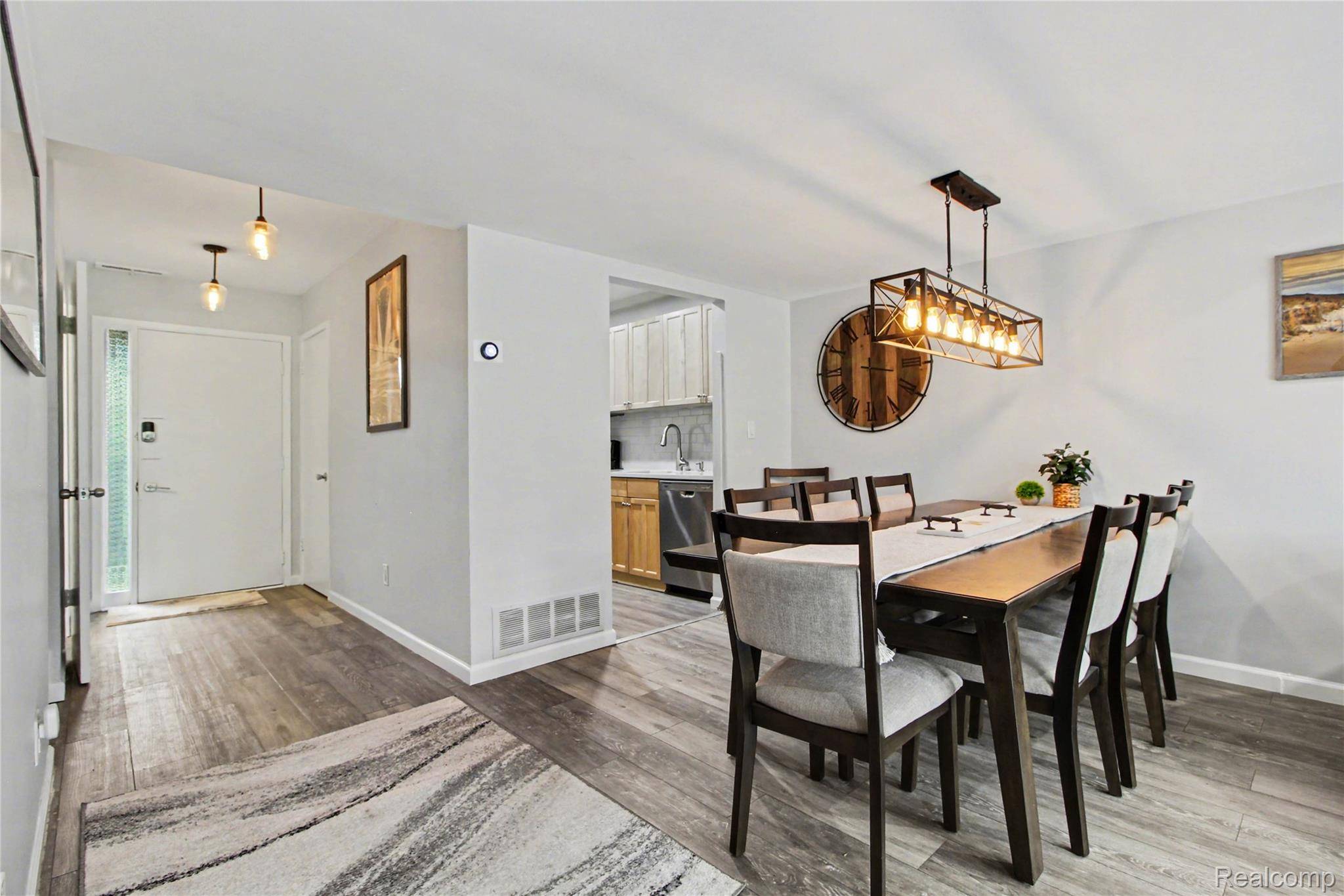 798 Peninsula CT, Ann Arbor, MI 48105