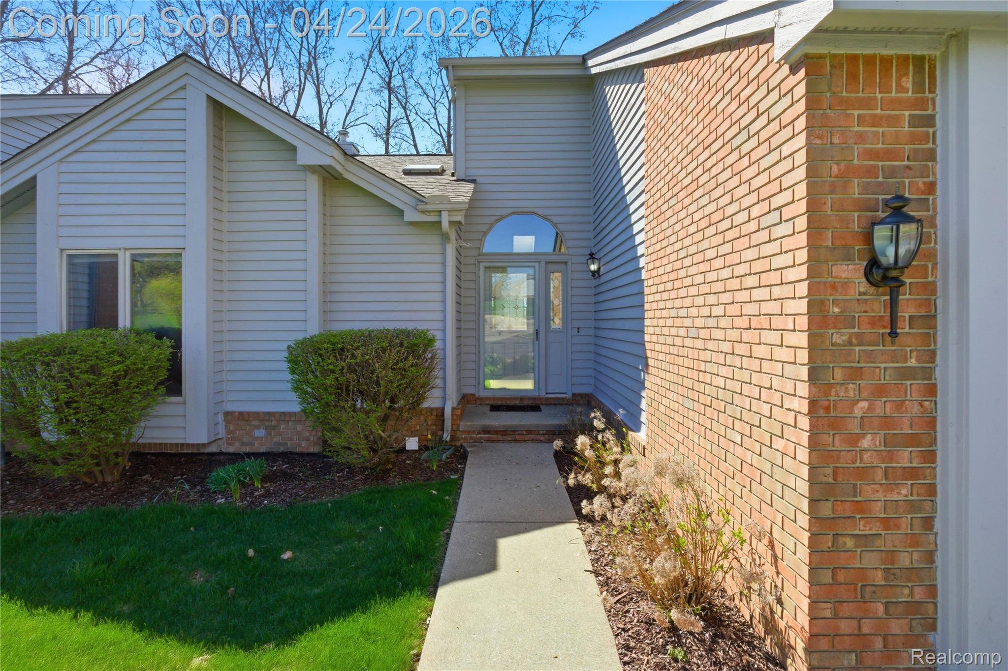 6710 Ridgeview DR, Independence Charter Township, MI 48346