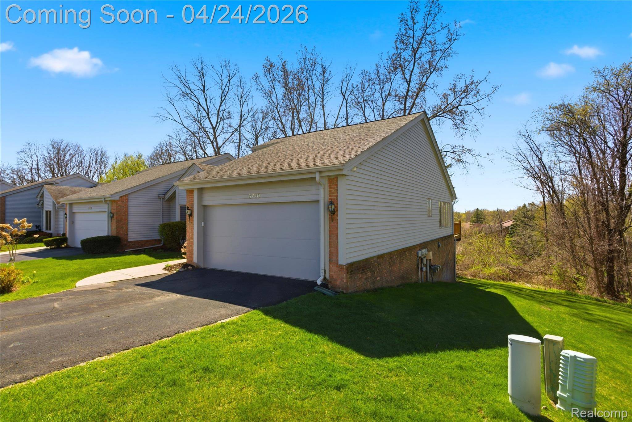 6710 Ridgeview DR, Independence Charter Township, MI 48346